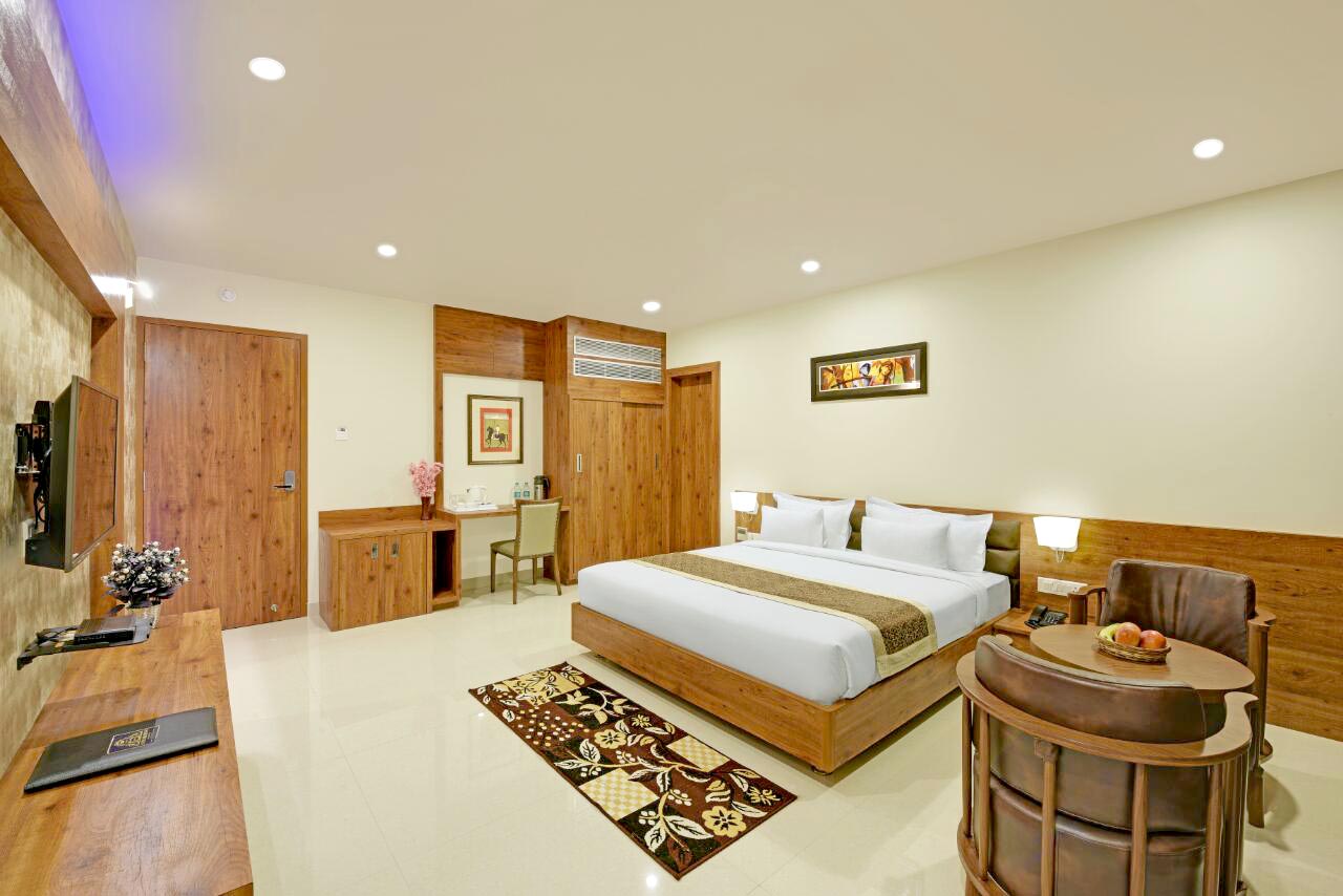 Hotels near Udaipur airport